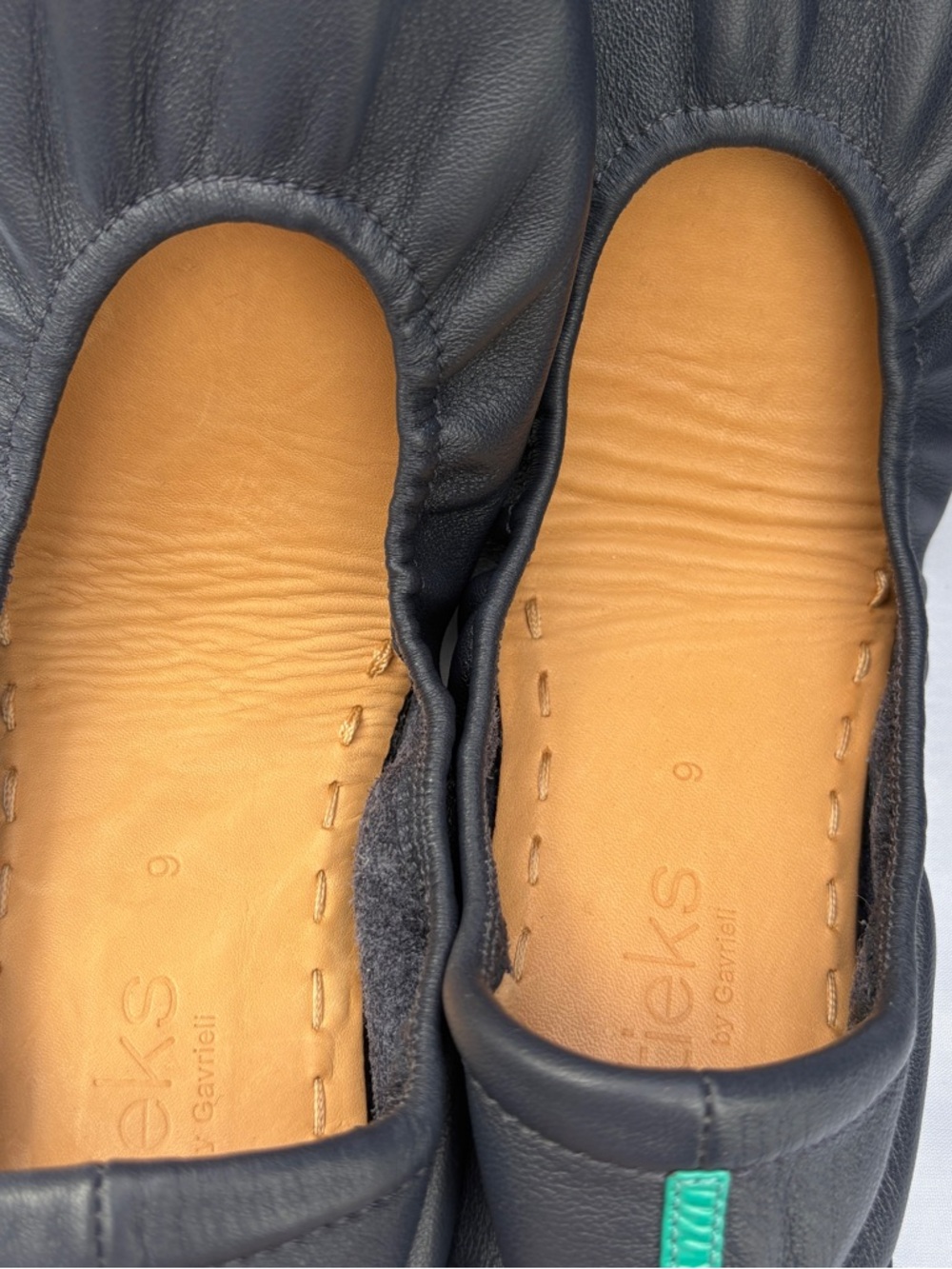 Tieks California Navy - Size 9 - Picture 5 of 9
